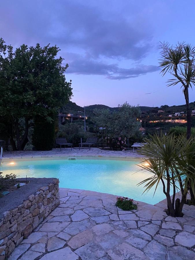 ピエトラ・リーグレ Relais San Sebastianoヴィラ エクステリア 写真